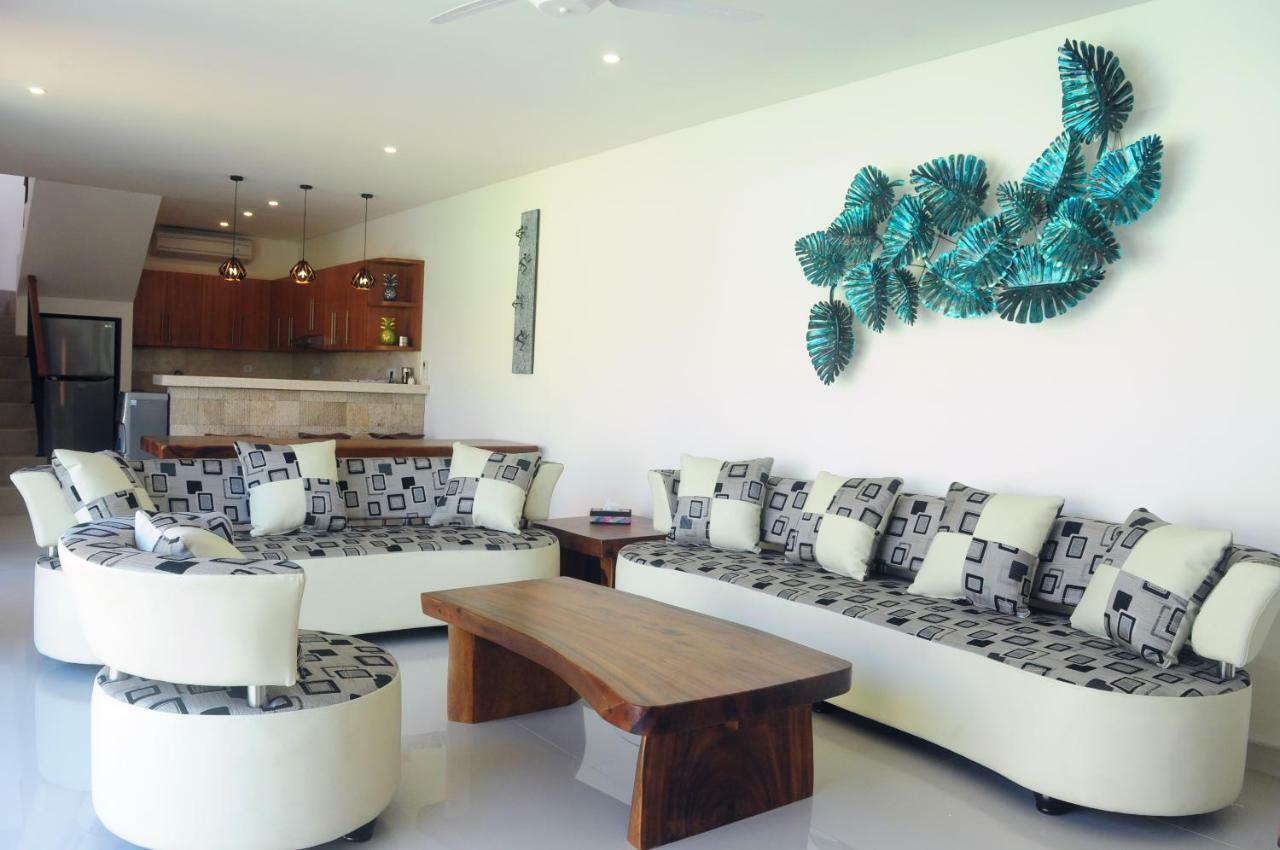 Pineapple Villa Sanur Exterior foto