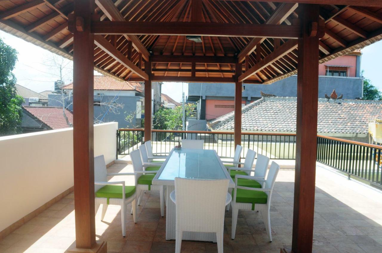 Pineapple Villa Sanur Exterior foto