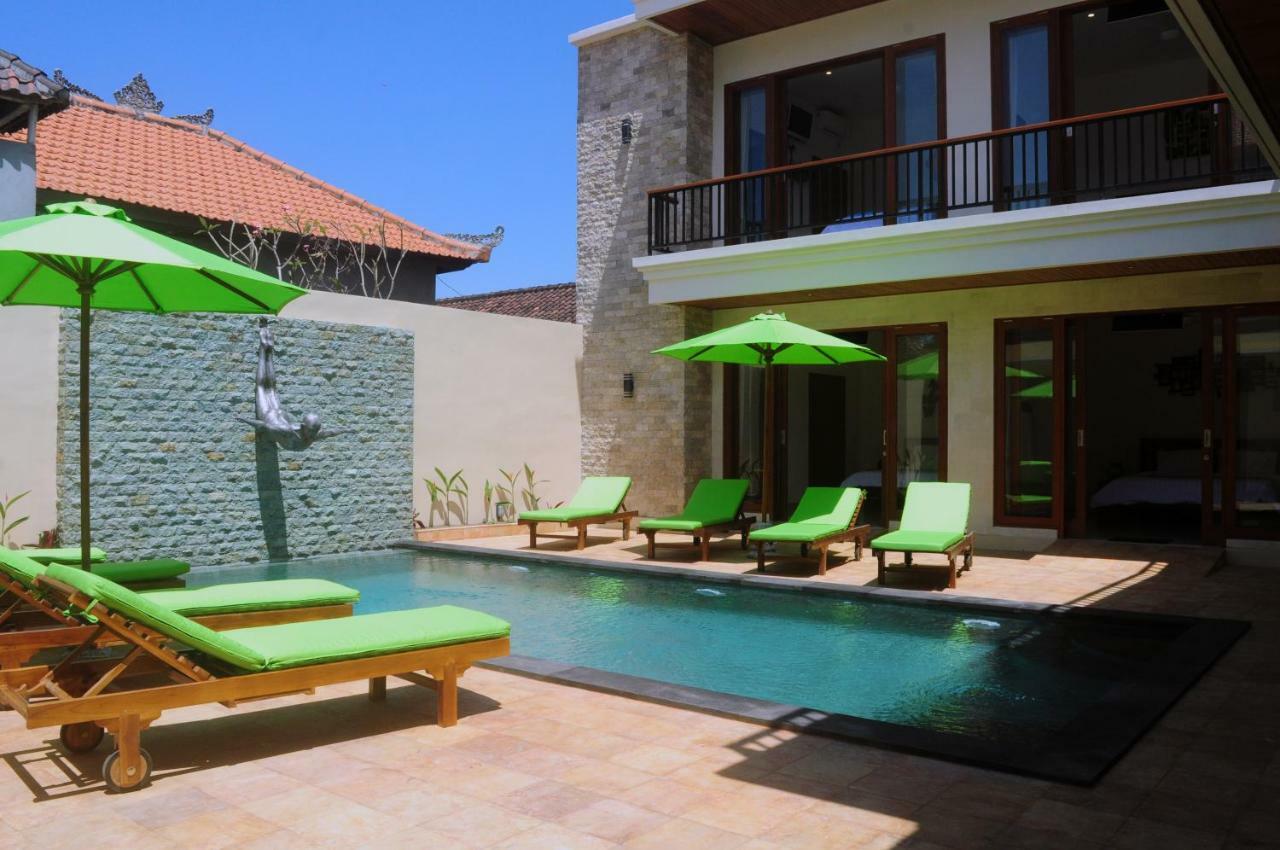 Pineapple Villa Sanur Exterior foto